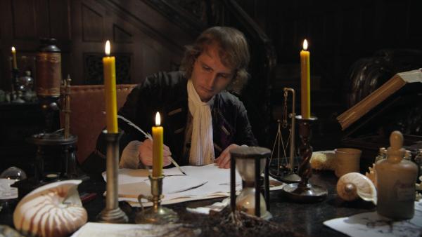 Bild 1 von 9: Der englische Universalgelehrte Robert Hooke revolutionierte im 17. Jahrhundert die Vorstellung von Zeit. Seine Betrachtung von Ammoniten führte ihn auf die Spur einer geologischen Vergangenheit, die die bisherigen Zeit-Skalen sprengte.