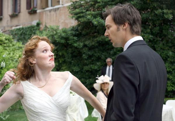 Bild 1 von 15: Im Bild: Anna (Stefanie Dvorak) ist stinksauer und wird Max (Florian David Fitz) kräftig eine runterhauen - zwecklos: sie lieben sich doch.