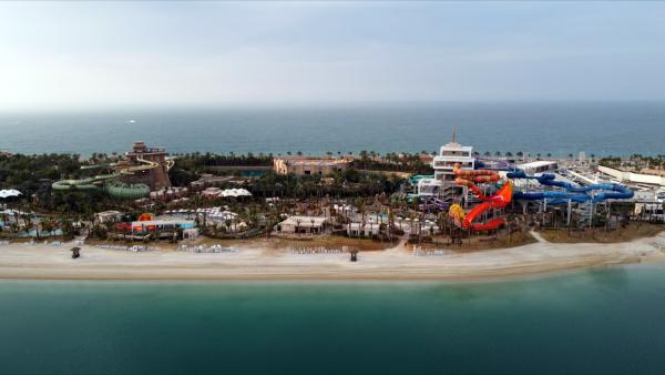 Bild 1 von 3: Der Wasserthemenpark Aquaventure in Dubai gehört zu den größten seiner Art.