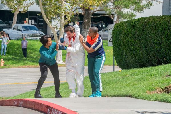 Bild 1 von 30: Im Bild (v.li.): Angela Bassett (Athena Grant), Samuel Walker (Alvin), Aisha Hinds (Henrietta 'Hen' Wilson).