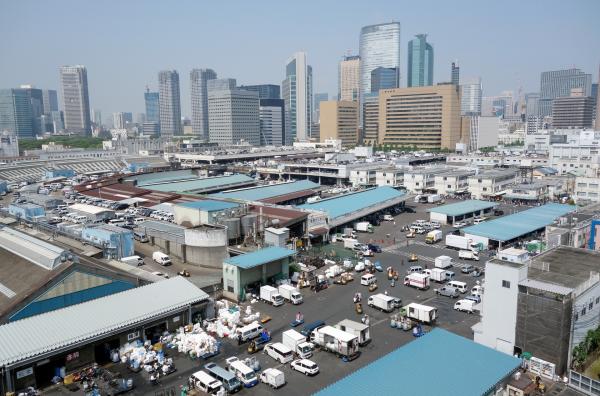 Bild 1 von 3: Der legendäre Tsukiji-Markt im Herzen Tokios ist ein nostalgischer Ort.