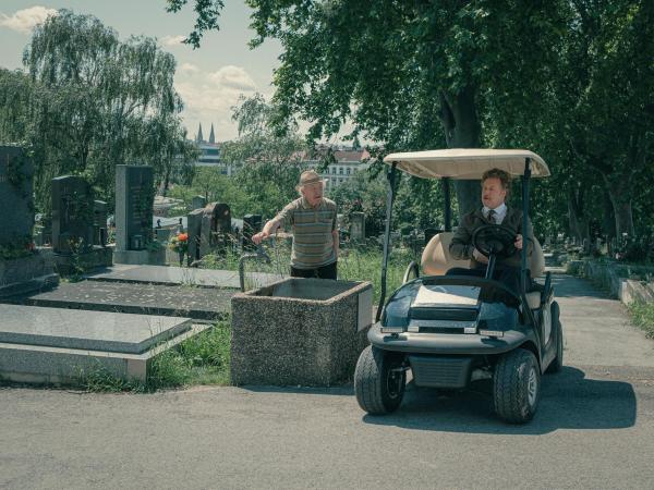 Bild 1 von 7: Im Bild: Nicholas Ofczarek (Heli Wondratschek).