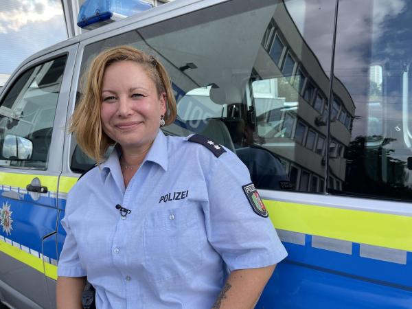 Bild 1 von 11: Peggy