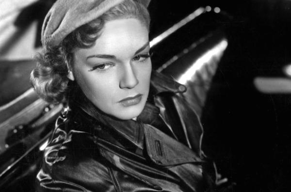 Bild 1 von 4: Simone Signoret in \