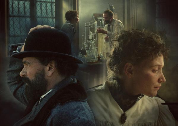 Bild 1 von 9: Im Bild: Per Lasson als Alfred Nobel und Lili Winderlich als Bertha von Suttner.