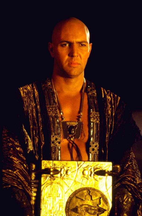 Bild 1 von 17: Etwas ist fauI im Staate Ägypten: Im Schatten der Pyramiden randaliert eine entfesselte Mumie (Arnold Vosloo) ...