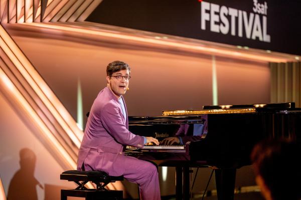 Bild 1 von 15: Bodo Wartke