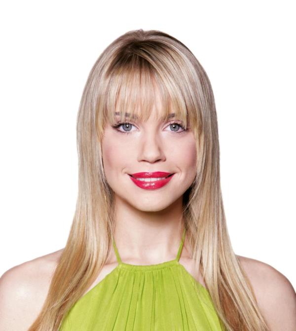 Bild 1 von 14: Kim Seidel (Lara-Isabelle Rentinck) glaubt in einer perfekten Welt zu leben ...