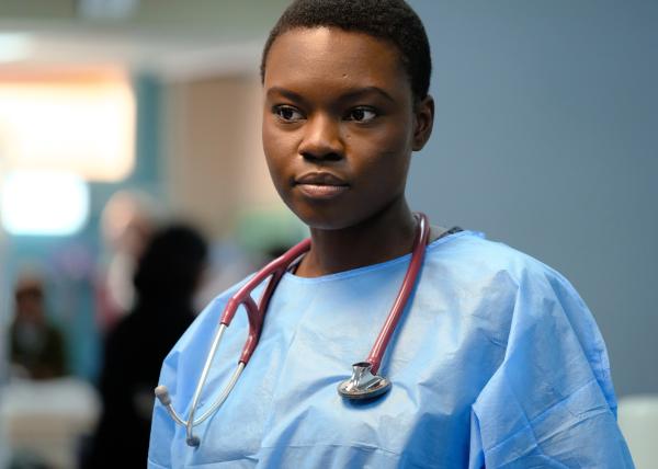 Bild 1 von 16: Dr. Mina Okafor (Shaunette Renée Wilson) hat ihre ganz eigenen Methoden, sich in der Krankenhaushierarchie durchzusetzen ...