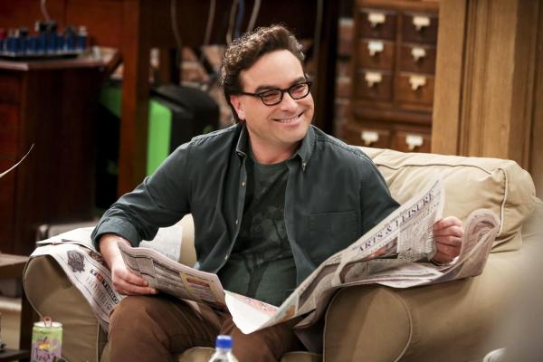Bild 1 von 23: Leonard (Johnny Galecki) muss erkennen, dass Penny auch als wissenschaftliche Muse fungieren kann - jedoch für Sheldon und nicht für ihn ...