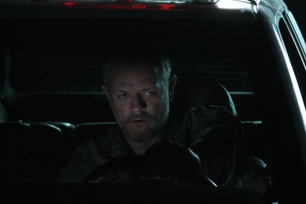 Bild 1 von 10: Seine Familie pflegt eigenartige Essgewohnheiten, und als der brutale Mörder Maynard (Doug Bradley) in einem kleinen Gefängnis festgehalten wird, machen sich die Familienmitglieder auf den Weg, um ihn zu befreien, indem sie jeden verspeisen, der ihnen über den Weg läuft ...
