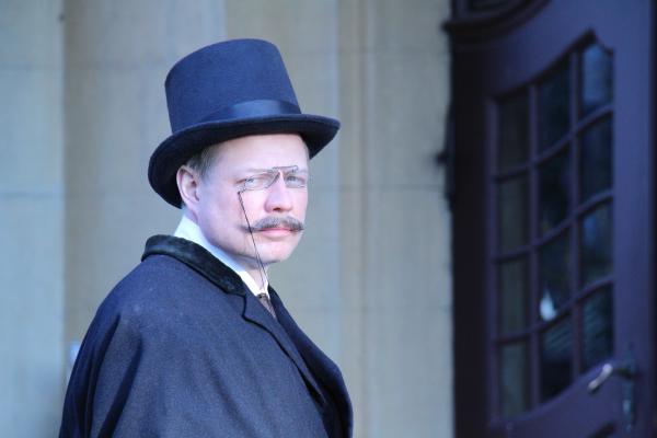 Bild 1 von 2: Alois Alzheimer (Wowo Habdank).