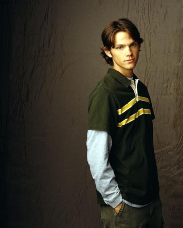 Bild 1 von 22: (3. Staffel) - Die Beziehung zu Rory steht unter keinem guten Stern. Wie wird es für Dean (Jared Padalecki) weitergehen?