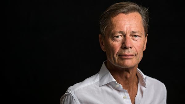 Bild 1 von 7: Eloquent, zielstrebig, ehrgeizig - Thomas Middelhoff schafft es an die Spitze des Medienriesen Bertelsmann.