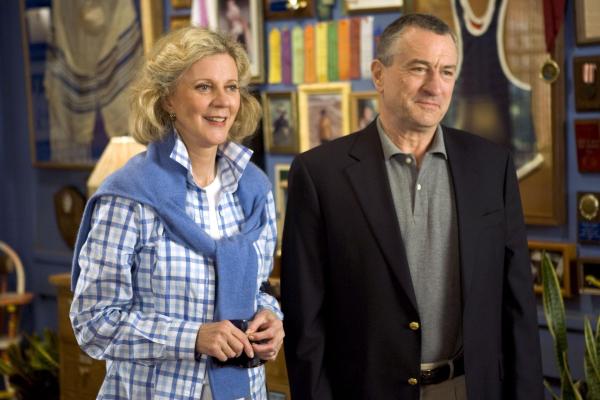 Bild 1 von 4: Dina Byrnes (Blythe Danner, l.); Jack Byrnes (Robert De Niro, r.)