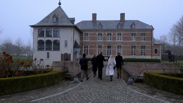 Bild 1 von 8: Ehemaliges Gut der Grafen von Maldeghem (Heute im Besitz der Familie van Rooijen).