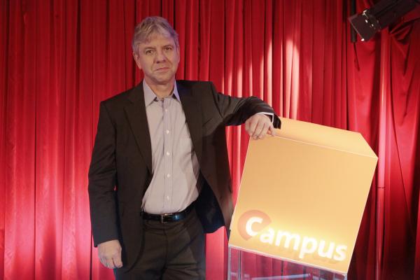 Bild 1 von 3: Diesmal verrät uns der Veterinärmediziner Prof. Dr. Thomas Hildebrandt vom Leibniz Institut für Zoo- und Wildtier-Forschung in Berlin, warum das Nashorn in die Petrischale muss.