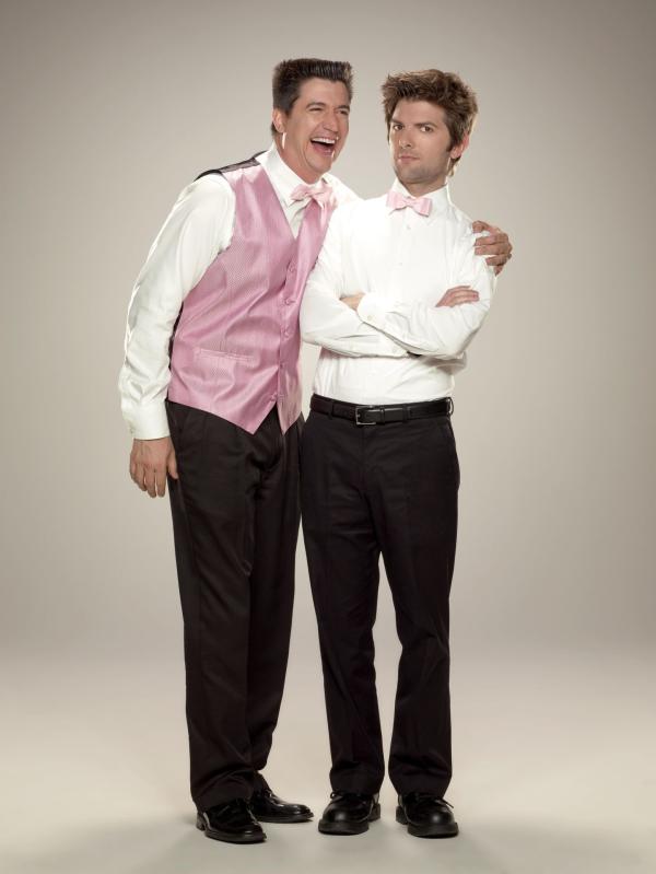 Bild 1 von 3: (1. Staffel) Ron Donald (Ken Marino, l.); Henry Pollard (Adam Scott, r.)