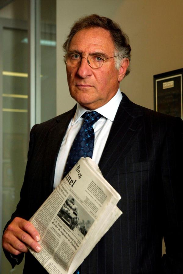 Bild 1 von 44: Law & Order Criminal Intent Season03 EP Pravda, Law & Order Criminal Intent Staffel03 EP Schwarz auf Weiss, regie USA 2003-2004, darsteller Judd Hirsch (Ben Elkins)
