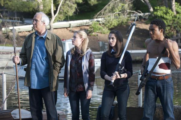 Bild 1 von 25: Durchleben einen Horrortrip (v.l.n.r.): Pierce (Chevy Chase), Britta (Gillian Jacobs), Annie (Alison Brie) und Troy (Donald Glover) ...