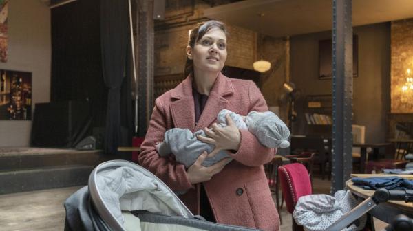 Bild 1 von 8: Yasmin Ülküm (Sophie Dal)