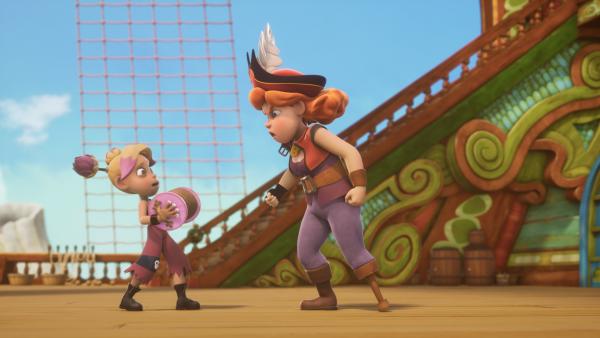 Bild 1 von 4: Die Sardinen haben es geschafft: Käpt'n Raubein (r.) verpasst Erika (l.) eine Standpauke.