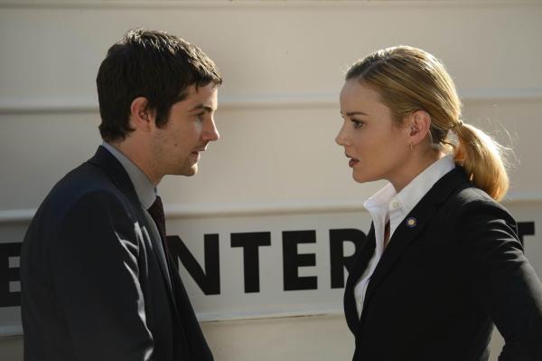 Bild 1 von 9: Max Lawson (Jim Sturgess, l.); Sarah Wilson (Abbie Cornish, r.)