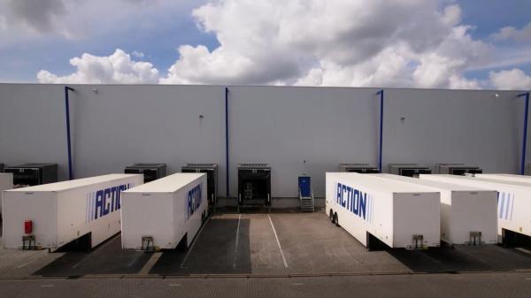 Bild 1 von 5: Täglich werden die Action-Filialen mit neuer Ware beliefert. Dann startet der Wettlauf gegen die Uhr.