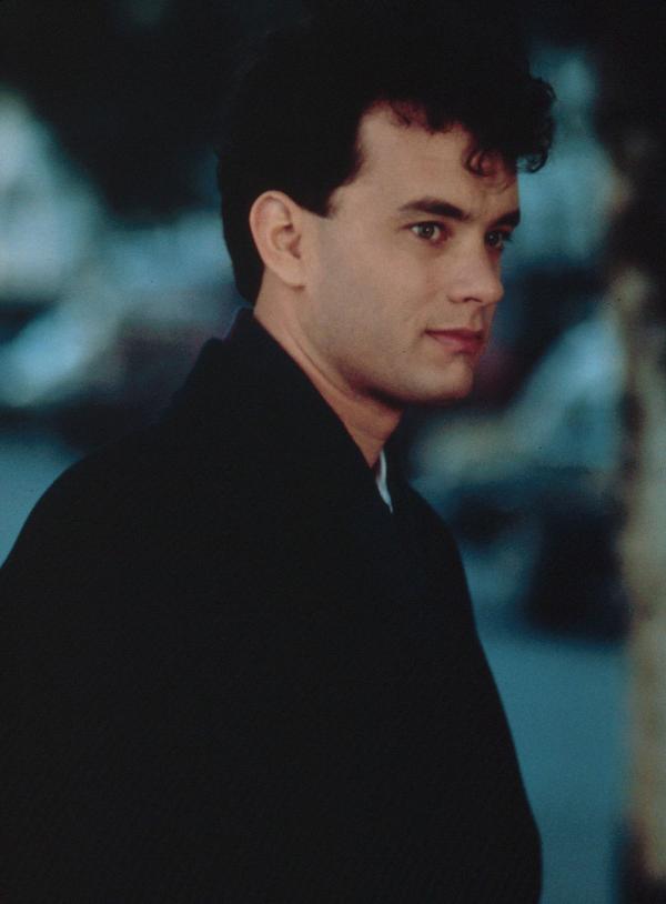 Bild 1 von 9: Über Nacht wird der 12-jährige Josh (Tom Hanks) zu einem Erwachsenen. Schluss mit Schule, Hausaufgaben und Vorschriften!