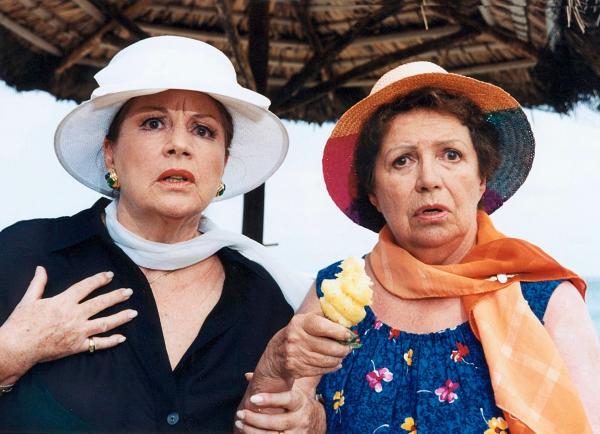 Bild 1 von 6: Johanna von Koczian, Inge Konradi.