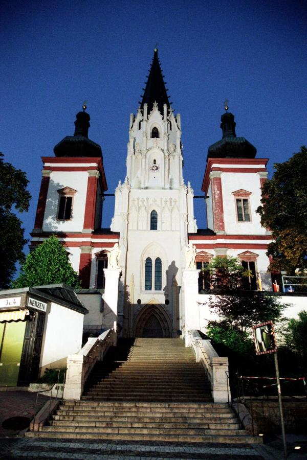 Bild 1 von 8: Im Bild: Mariazell - Basilika.