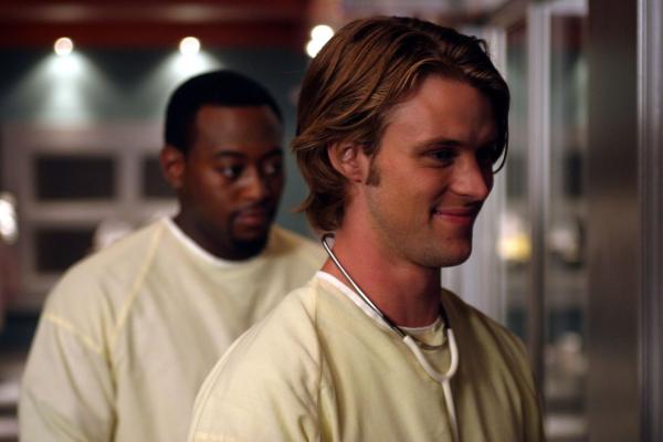Bild 1 von 23: Wenn die Patienten glücklich sind, sind sie es auch: Dr. Eric Foreman (Omar Epps, l.) und Dr. Robert Chase (Jesse Spencer, r.)