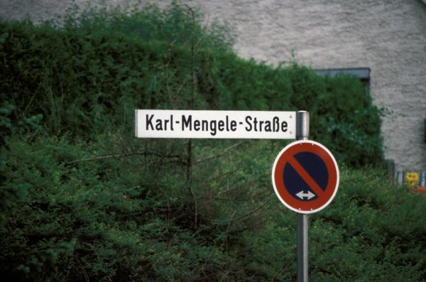 Bild 1 von 2: 