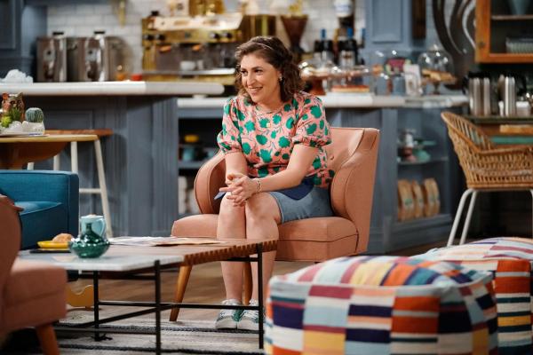 Bild 1 von 12: Kat (Mayim Bialik)