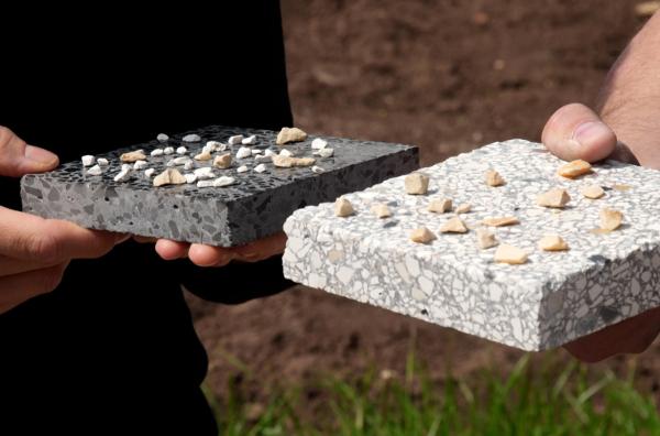 Bild 1 von 3: Anhand von Proben kann das Muster des Bodens genau bestimmt werden.
