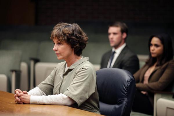 Bild 1 von 7: Chicago Fire Season1 EP Warm And Dead,Chicago Fire Staffel1 EP Tot und warm