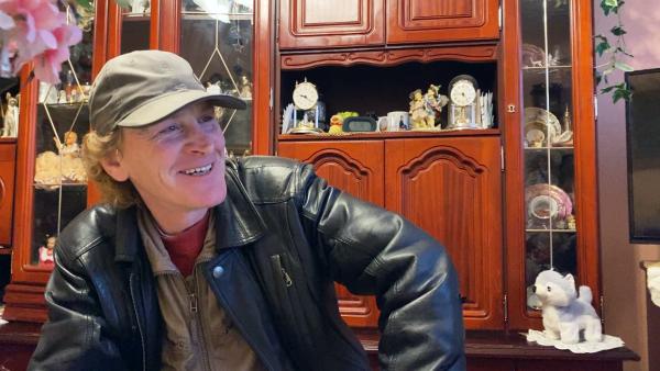 Bild 1 von 1: Andreas (52) ist alkoholabhängig und hat nur noch wenige Menschen, die ihn unterstützen..