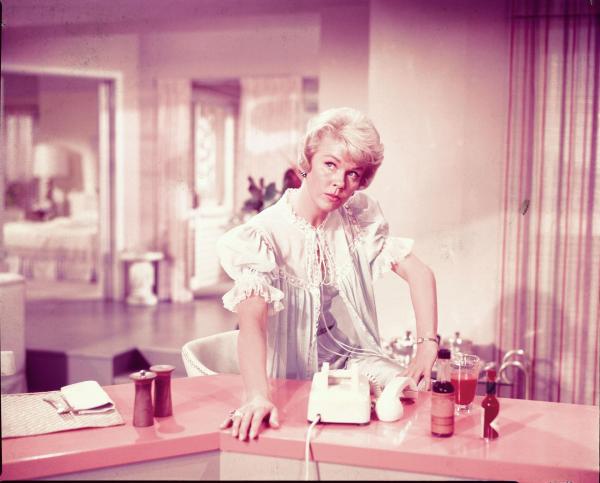 Bild 1 von 5: Eines Tages platzt Jan (Doris Day) schließlich der Kragen und sie macht ihrem Unmut Luft. Doch wie wird Brad darauf reagieren?