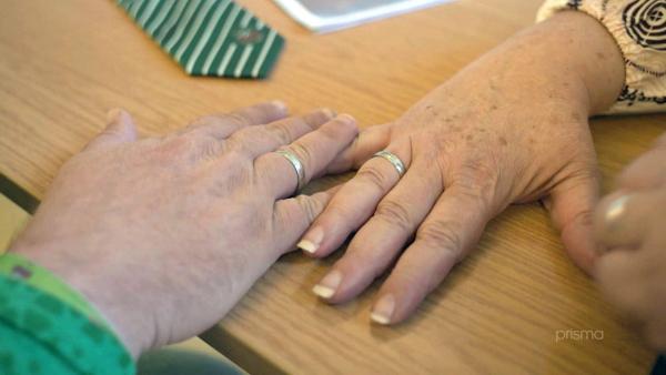 Bild 1 von 4: Im Bild: Auch Menschen mit einer geistigen Behinderung dürfen heiraten.