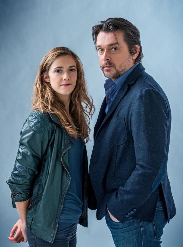 Bild 1 von 35: Im Bild: Miriam Stein (Sandra Mohr), Hary Prinz (Sascha Bergmann).