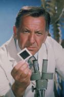 Jack Klugman in: Quincy