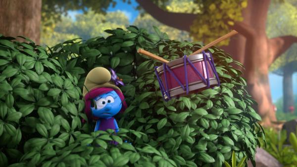 Bild 1 von 1: Meteroit versteht nicht, was mit ihrer Trommel geschehen ist.© KiKA/Peyo Productions, Dupuis Édition & Audiovisuell - Honorarfreie Verwendung gemäß AGB im redaktionellen Zusammenhang mit genannter Sendung bei Nennung \