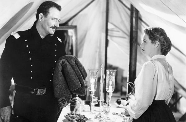 Bild 1 von 6: Die Liebe zwischen Leutnant Colonel Kirby Yorke (John Wayne) und seiner Frau Kathleen (Maureen O'Hara) hatte Höhen und Tiefen: Nach 15 getrennten Jahren begegnen sie sich wieder.