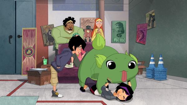 Bild 1 von 3: Als mysteriöse, aber niedliche Kreaturen namens Mayoi plötzlich in San Fransokyo auftauchen, ist Hiro überzeugt, dass sie Teil einer Verschwörung von Liv Amara sind.