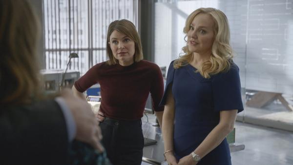 Bild 1 von 13: Taylor Rentzel (MacKenzie Meehan, l.); Marissa Morgan (Geneva Carr, r.)