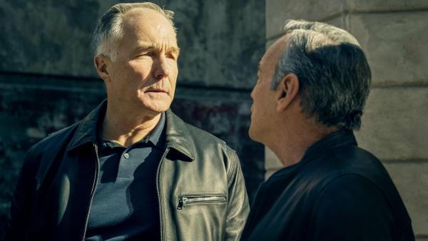Bild 1 von 11: Im Bild (v.li.): Patrick St. Esprit (Robert Hicks), Peter Onorati (Jeffrey 'Jack' Mumford).