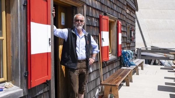 Bild 1 von 7: Hans Pschernig Hüttenwirt Reisseckhütte  während ServusTVs \