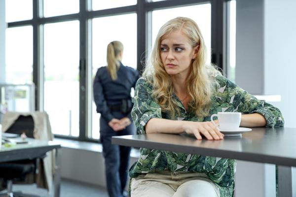 Bild 1 von 24: Im Bild: Pia Strauss (Larissa).