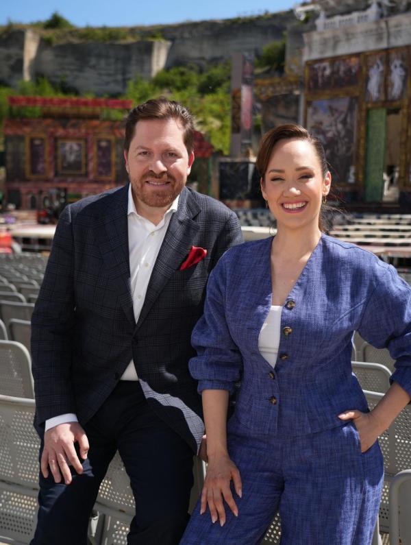 Bild 1 von 1: Im Bild: Sasa Schwarzjirg mit Daniel Serafin.