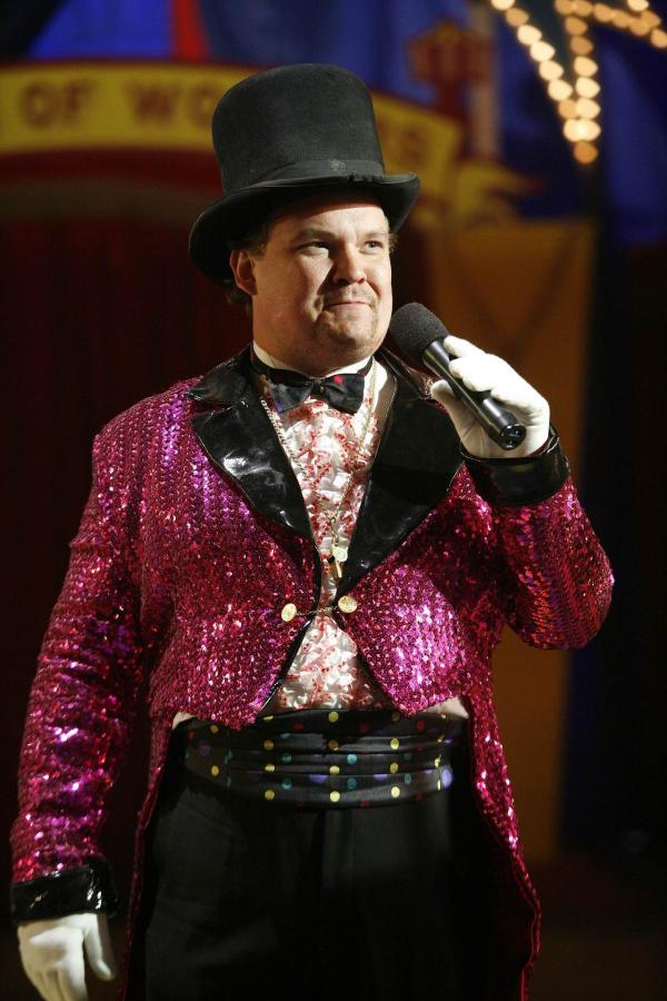 Bild 1 von 11: Henry Simon (Andy Richter)